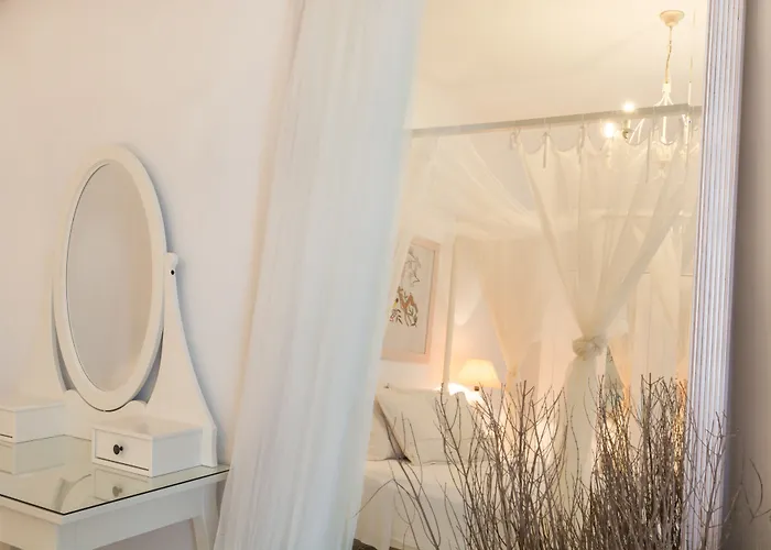 麦克拉别墅 Akrotírion