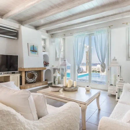 Michaela * Akrotírion