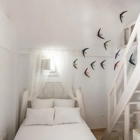 Michaela * Akrotírion