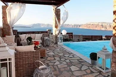 麦克拉别墅 Akrotírion