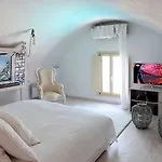 麦克拉别墅 *