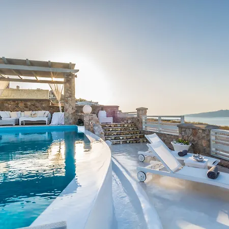Michaela Akrotiri (Santorini)