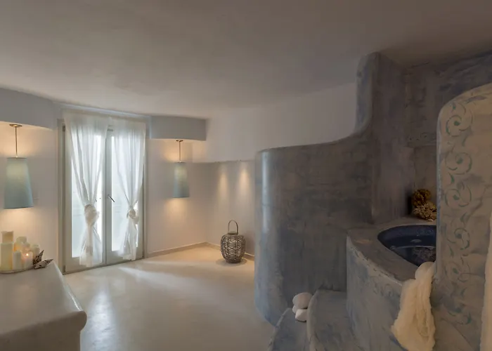 Michaela * Akrotírion